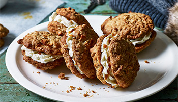 Caramel and apple cookie sandwich