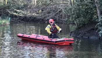 Gull rescued after caught in fishing litter © RSPCA