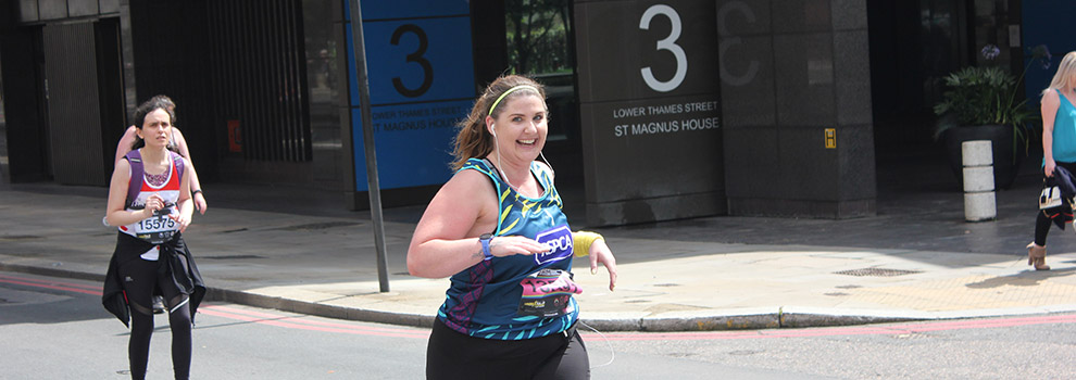 RSPCA supporter running the Hampton Court Palace Half Marathon